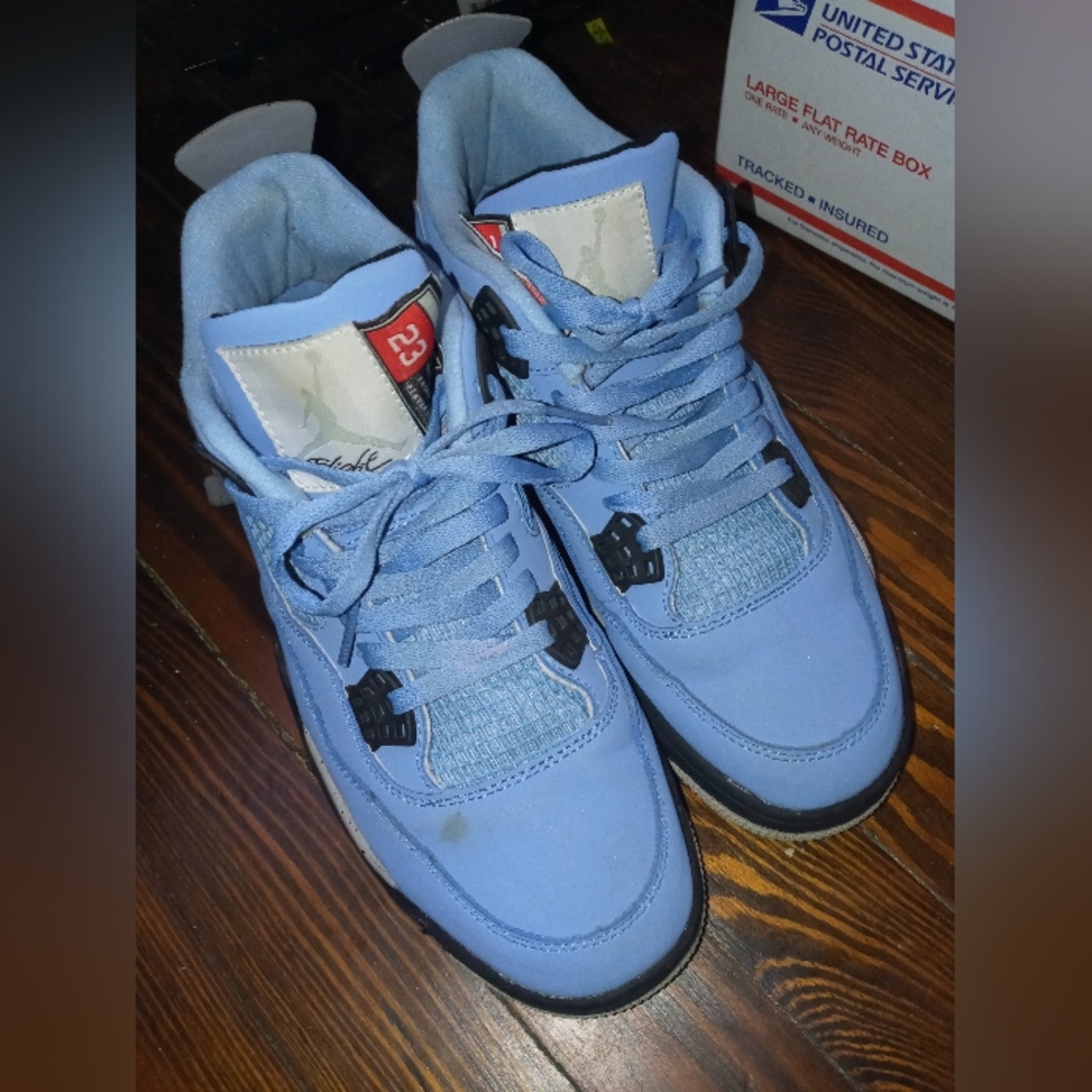 Jordan 4s